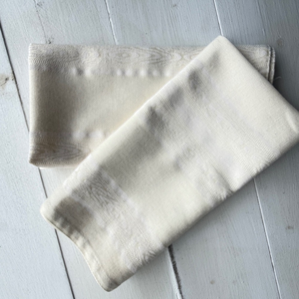 Lauren Ralph Lauren Cream Damask Napkins Set of 2 Table Linens 19x20